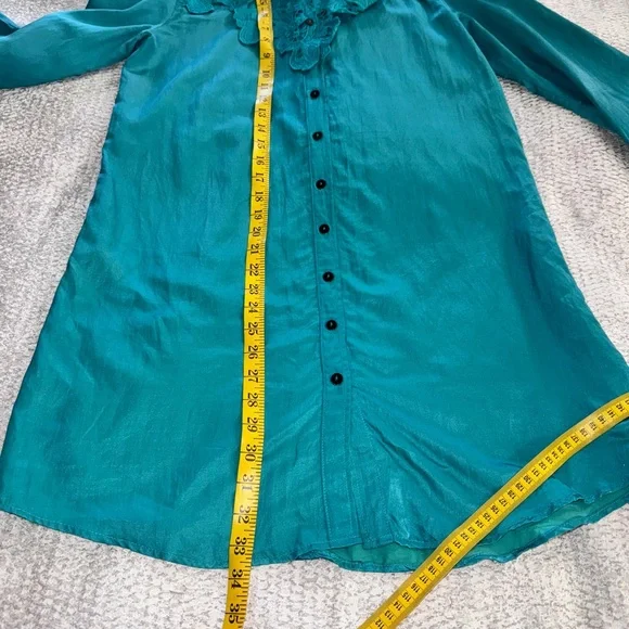 💥💥SALE!!💥💥 Rare Chasing unicorns November Nights Teal Silk and Satin shirtdress